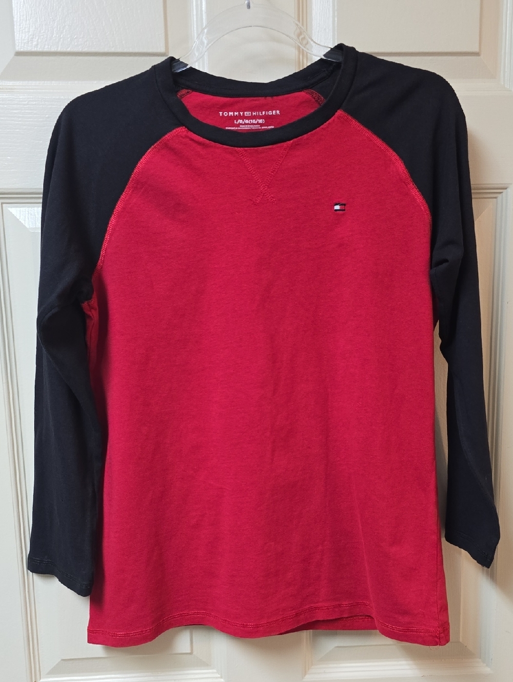 Tommy Hilfiger | Boy's | Red & Black | Long Sleeve | Sz 16/18 | Smaller Fit
